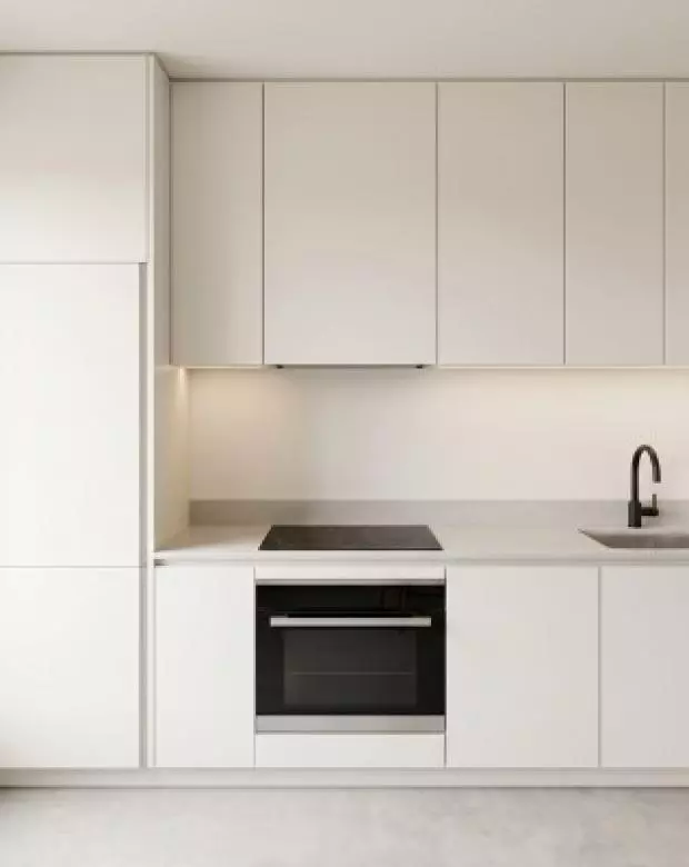 Встроенная кухня в белом